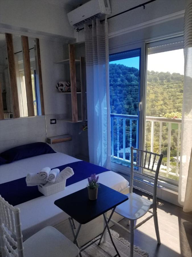 Vila Oliven Vlorë Exterior foto